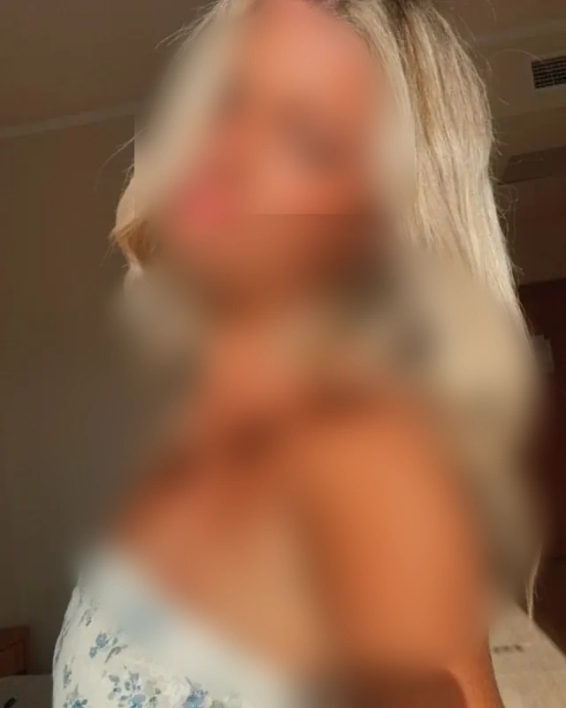 Capucine - Image 1
